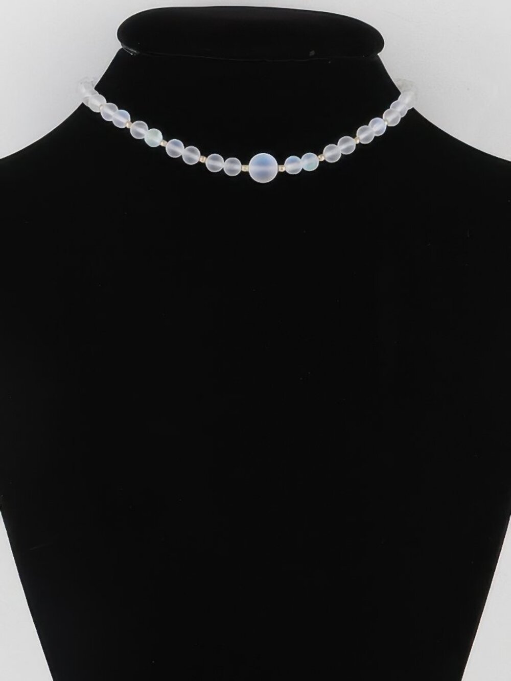 Translucent Bead Necklace - Picture 5 of 6